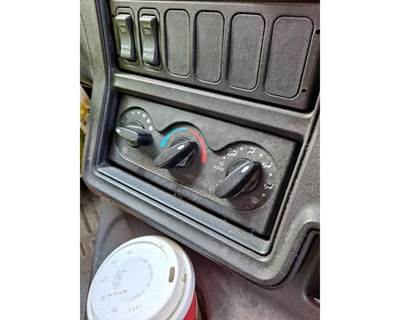 International ProStar Heater / AC Temp Control for a International PROSTAR 122
