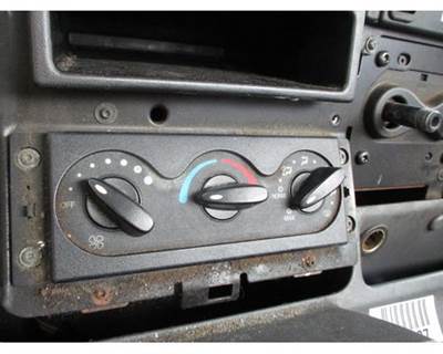 International ProStar Heater / AC Temp Control for a International PROSTAR 113