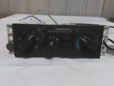 Isuzu NPR HD Heater / AC Temp Control
