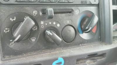 Isuzu NPR HD Heater / AC Temp Control