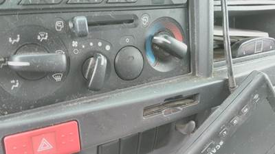 Isuzu NPR HD Heater / AC Temp Control