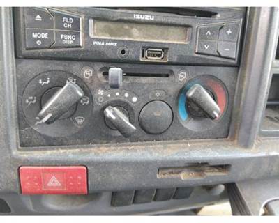 Isuzu NPR HD Heater / AC Temp Control
