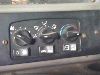 Kenworth T2000 Heater / AC Temp Control