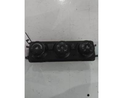 Kenworth T680 Heater / AC Temp Control, Part # F21-1028-2391-N