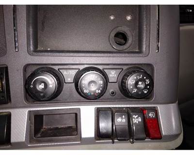 2020 Kenworth T680 Automatic Heater/AC Temperature Control