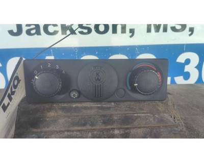 Used 2018 Kenworth T680 Bunk Heater / AC Temp Control