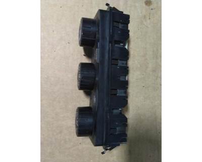 2014 Kenworth T680 Heater / AC Temperature Control