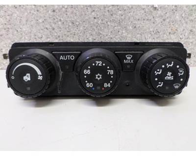 Used 2015 Kenworth T680 Cab Heater/AC Temperature Control, Part # F21-1028-2241