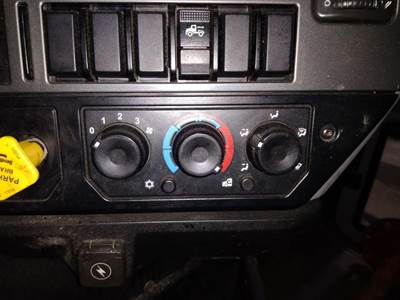 Mack Anthem Heater / AC Temp Control