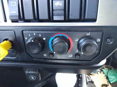 Mack Anthem Heater / AC Temp Control