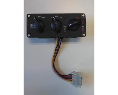 Mack Pinnacle CHU613 Red Dot Heater-Air Conditioner Control Panel, Part # RD-3-8999-0P