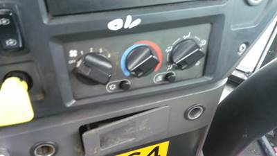 Mack Heater / AC Temp Control for a Mack CXU612