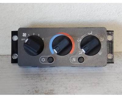 Mack Pinnacle CXU612 Heater / AC Temp Control, Part # 21134505