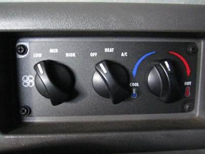 Mack Pinnacle CXU613 Heater / AC Temp Control for a Mack CXU613