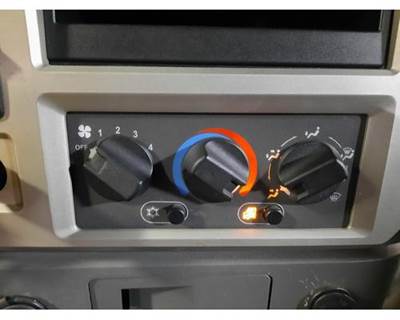 Mack Pinnacle CXU613 Heater / AC Temp Control for a Mack CXU613