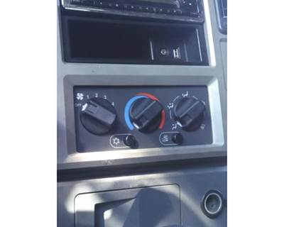 Mack Pinnacle CXU613 Heater / AC Temp Control for a Mack CXU613