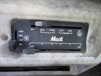 Mack RD690 Heater / AC Temp Control