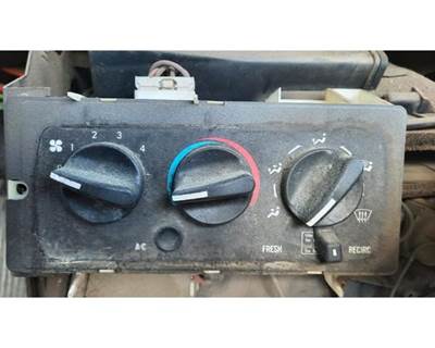 Mack Vision CXN613 Heater / AC Temp Control, Part # 7787-880011