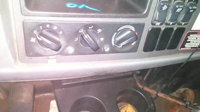 Peterbilt 382 Heater / AC Temp Control
