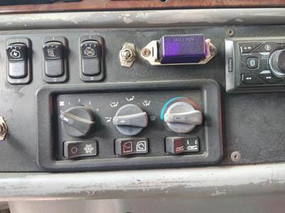 Peterbilt 387 Heater / AC Temp Control