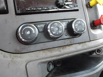 Peterbilt 579 Heater / AC Temp Control