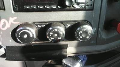 Peterbilt 579 Heater / AC Temp Control