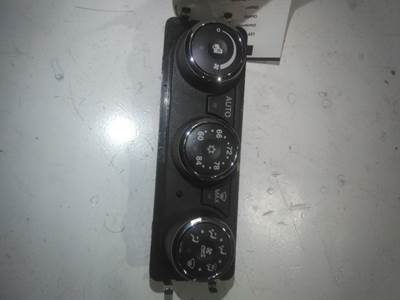 Peterbilt 579 Heater / AC Temp Control