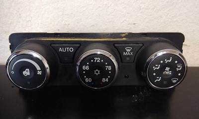 Peterbilt 579 Heater / AC Temp Control