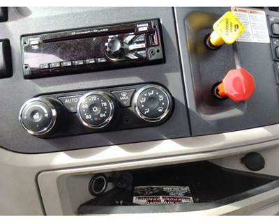 Peterbilt 579 Heater / AC Temp Control