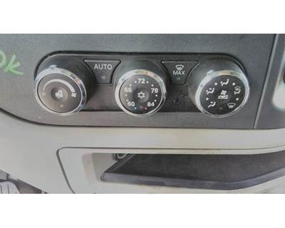 Peterbilt 579 Heater / AC Temp Control