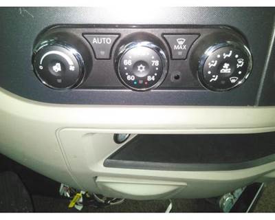 Used 2020 Peterbilt 579 Heater / AC Temp Control