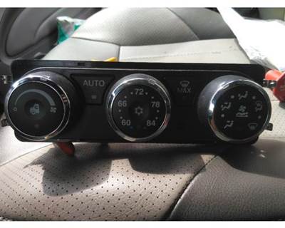 Peterbilt 579 Heater / AC Temp Control