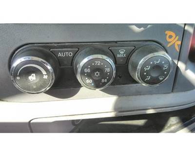 Peterbilt 579 Heater / AC Temp Control