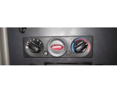 2020 Peterbilt 579 Sleeper Bunk Heater / AC Temp Control