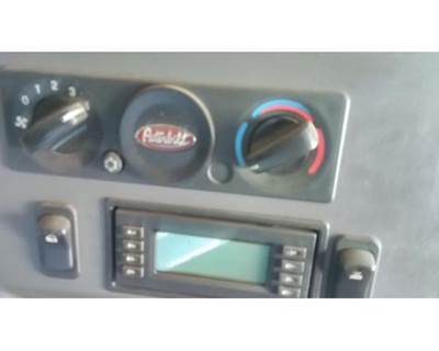 2016 Peterbilt 579 Heater / AC Temp Control Panel with Sleeper Alarm Clock