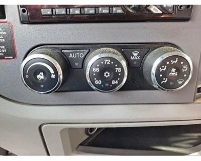 Used 2017 Peterbilt 579 Heater / AC Temp Control Knobs (3)