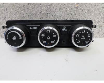 2016 Peterbilt 579 Heater / AC Temp Control, Part # Q21-6032-2351J