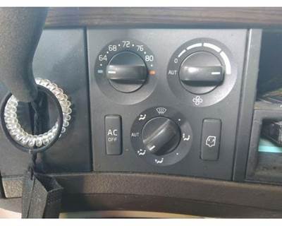 Volvo VNL Right Heater / AC Temp Control