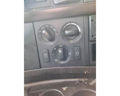 Used 2013 Volvo VNL Heater / AC Temp Control, Part # 177995-821