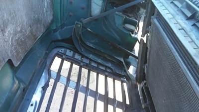 Freightliner Cascadia 113 Right Hood Bracket