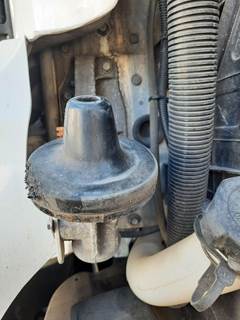 Freightliner Cascadia 125 Right Hood Bracket