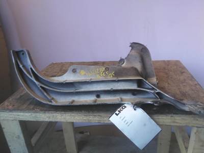 Freightliner Cascadia 125 Right Hood Bracket