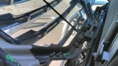 Freightliner Cascadia 126 Hood Bracket