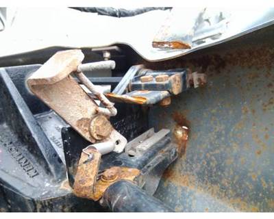 Kenworth T370 Right Hood Bracket