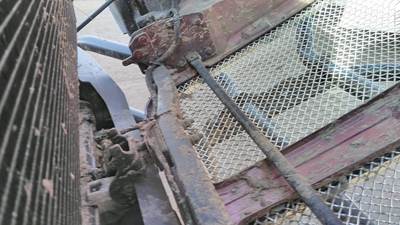 Kenworth T680 Hood Bracket