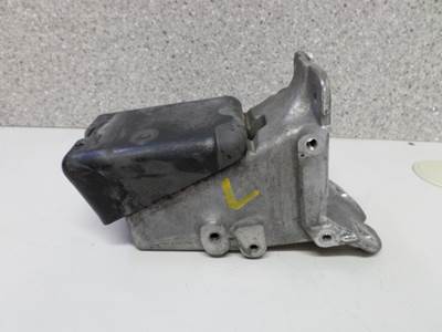 Kenworth T680 Hood Bracket