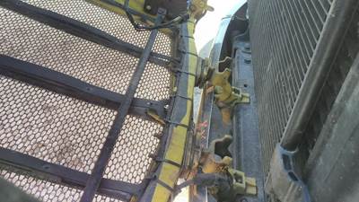 Peterbilt 579 Hood Bracket