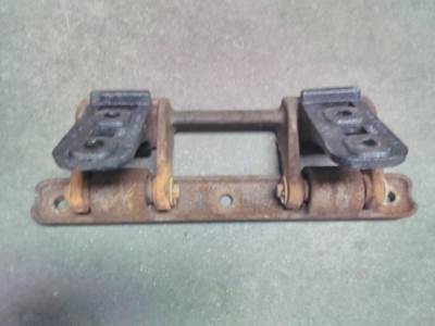 Freightliner Cascadia 116 Hood Hinge