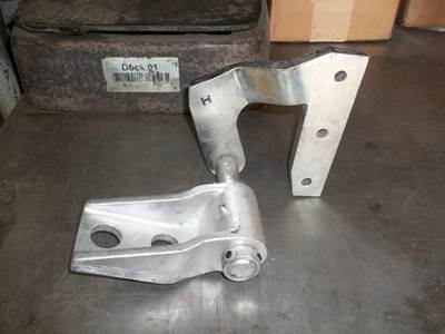 Kenworth T600 Left Hood Hinge