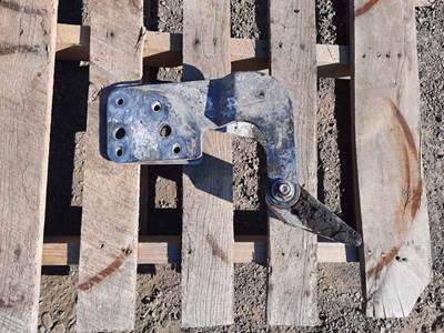 Kenworth T660 Left Hood Hinge